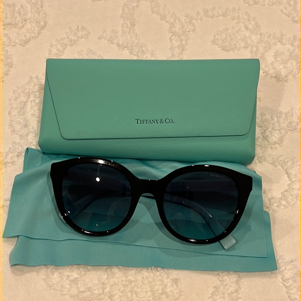 Authentic Tiffany & Co sunglasses EUC!